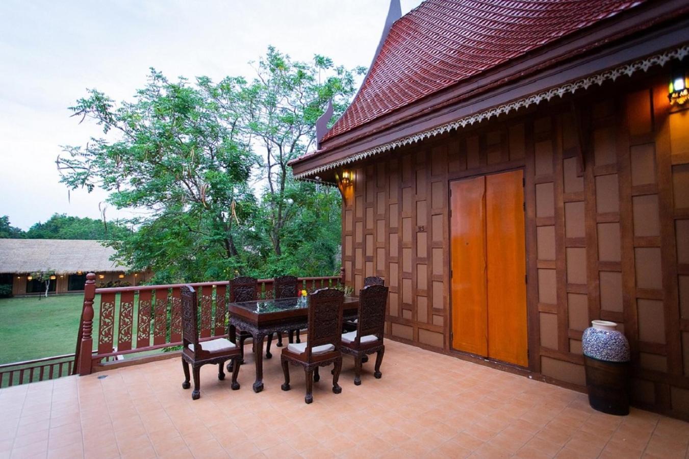 Asita Eco Resort Amphawa Rom bilde
